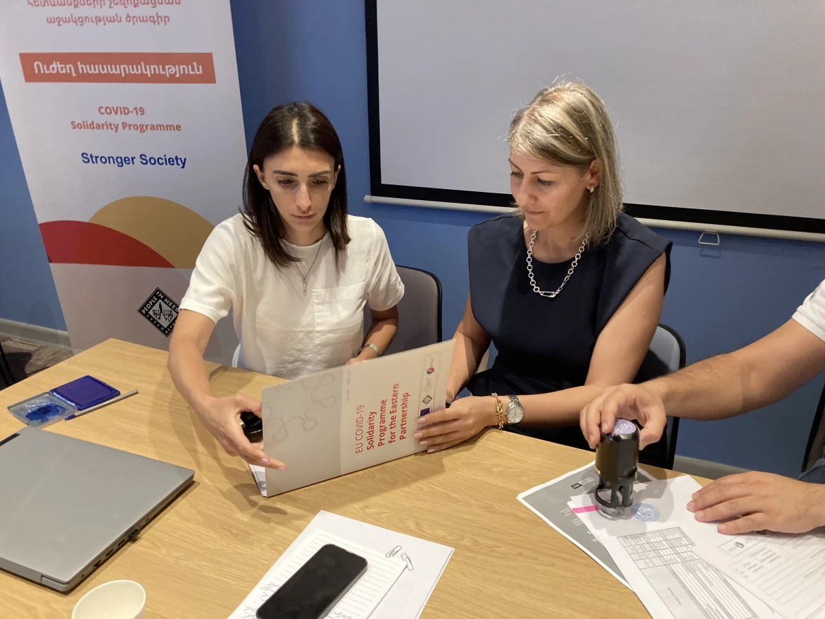 Solidarity programme sub-grantees' contract signing