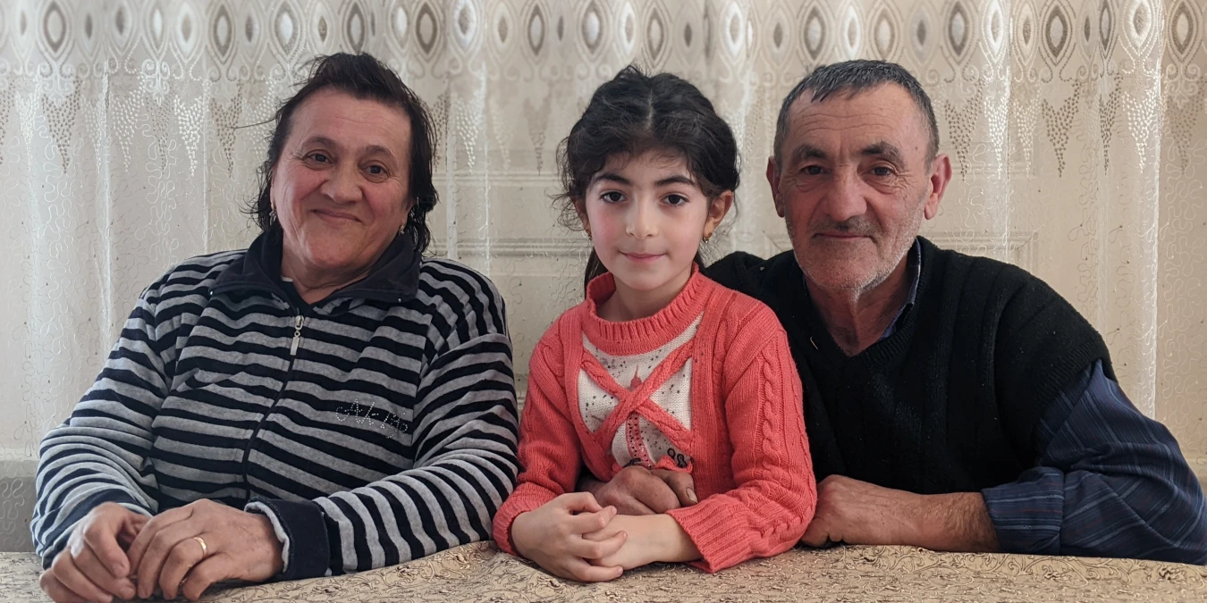 Immediate support to the vulnerable population in Armenia; while focusing on displaced people, hosting families, and vulnerable individuals who stayed in their villages during the conflict. As a result of a new wave of attacks on the sovereign territory of Armenia in September 2022, 7,600 individuals have been displaced from the regions of Gegharkunik, Vayots Dzor, and Syunik.