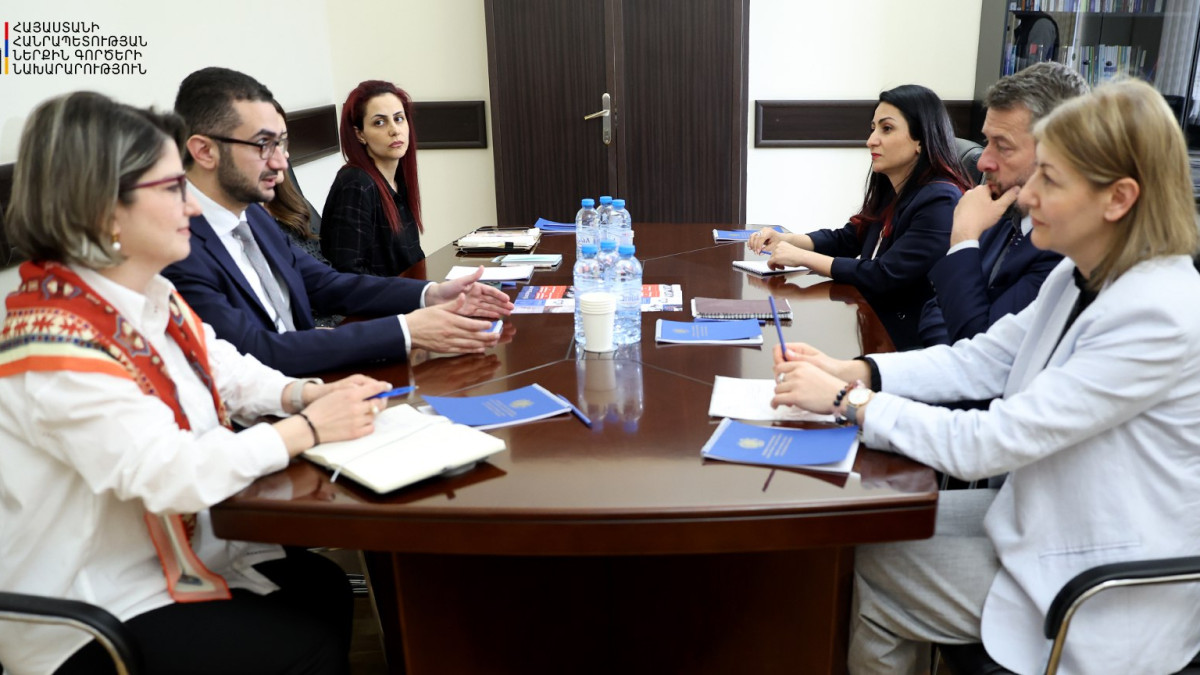 ՆԳ նախարարի տեղակալն ընդունել է «Մարդը կարիքի մեջ» ՀԿ-ի պատվիրակությանը