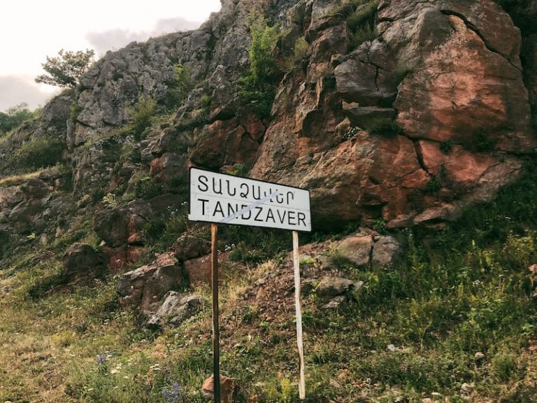 5 պատճառ Տանձավեր այցելելու համար